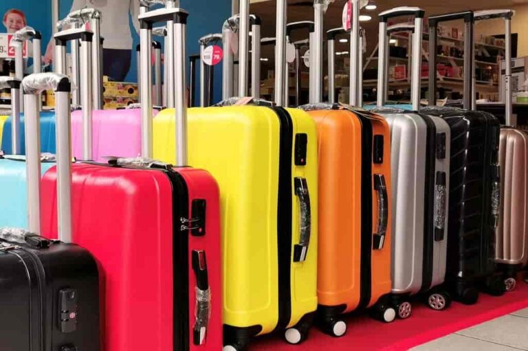 10 Tips to Prevent Lost Luggage Take Off With Me