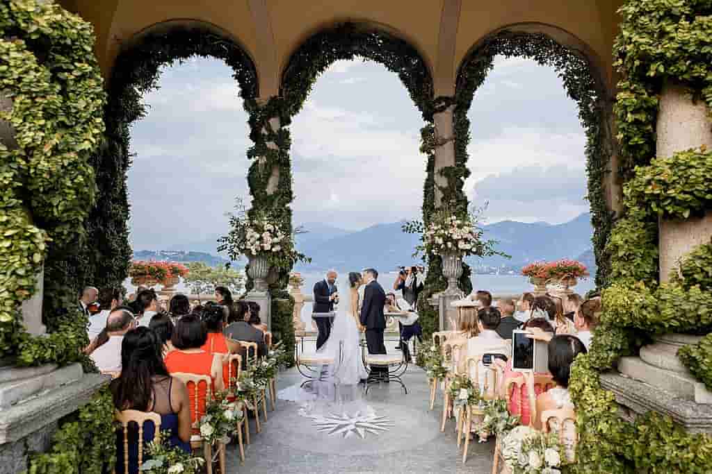 Pros and Cons of Destination Weddings