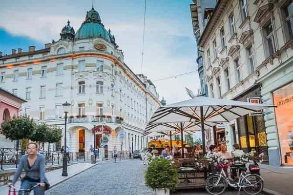 19392222130_b3f3399bd5_c-min-min Ljubljana - Europe's Hidden Gem