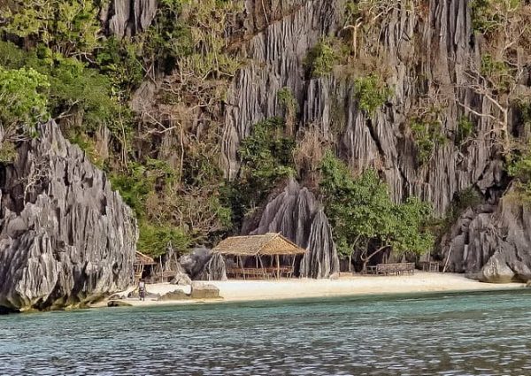28639962181_9ac94d97b4_c-min Palawan