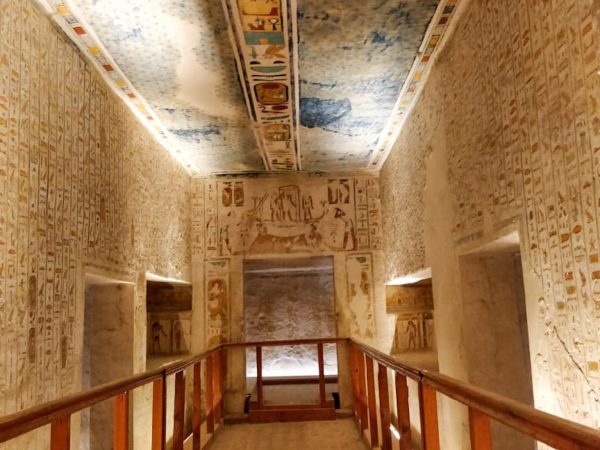 304c2d49-f34f-457c-a8bc-b3ab768c2a41-min Valley of Kings