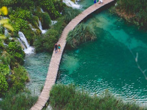Untitled design (2)-min (3) Plitvice Lakes