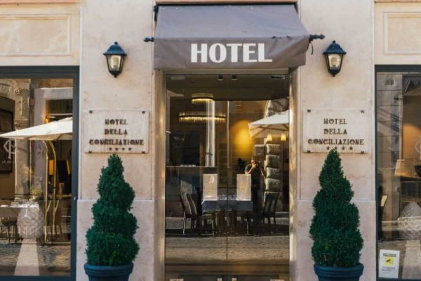 Untitled design (2)-min (4) Things to Consider when Choosing a Hotel